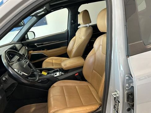 Used 2022 Kia Telluride SX w/ Nightfall Edition Package AWD/4WD image 16