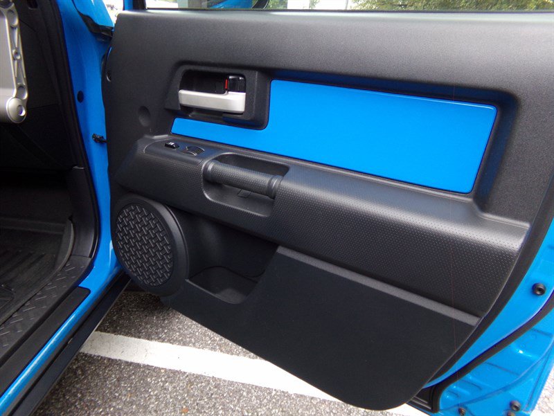 Used 2007 Toyota FJ Cruiser 4WD w/ Upgrade Pkg 2 image 40