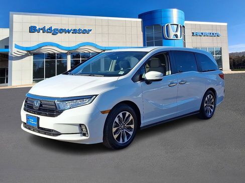 Used 2023 Honda Odyssey EX-L image 3