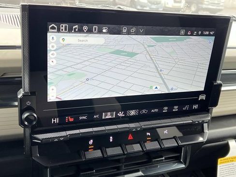 Used 2026 GMC Hummer EV SUV AWD/4WD image 21