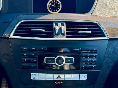 Used 2013 Mercedes-Benz C 250 Sedan image 16