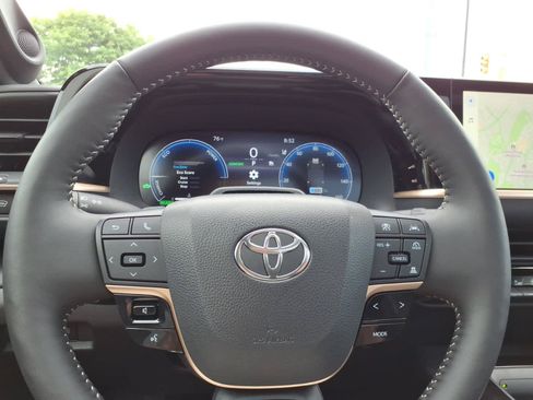 Used 2024 Toyota Crown Platinum AWD/4WD image 24