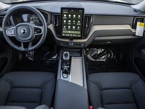 New 2026 Volvo XC60 B5 Plus w/ Protection Package Premier image 20