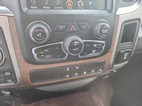 Used 2014 RAM 1500 Laramie image 27