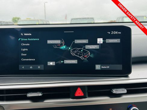 Used 2025 Kia Sorento S w/ Panoramic Sunroof Package FWD image 6