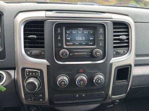 Used 2019 RAM 1500 Classic SLT AWD/4WD image 14