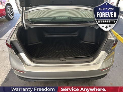 Used 2023 Honda Accord EX image 31