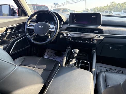 Used 2022 Kia Telluride EX w/ EX Premium Package AWD/4WD image 27
