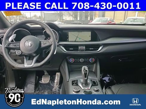 Used 2022 Alfa Romeo Stelvio Veloce image 12