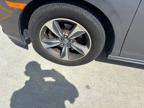 Used 2018 Honda Odyssey Touring image 9