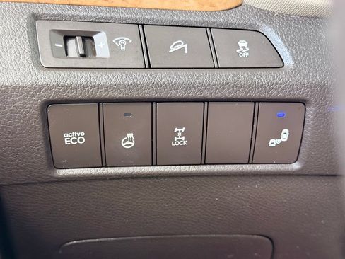 Used 2016 Hyundai Santa Fe Sport w/ Option Group 04 AWD/4WD image 46