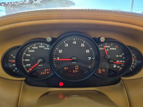 Used 2001 Porsche 911 Carrera 4 image 19