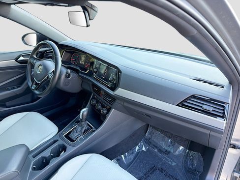 Used 2020 Volkswagen Jetta R-Line image 13