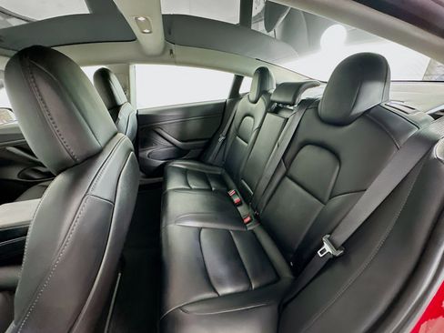 Used 2018 Tesla Model 3 Mid Range image 25