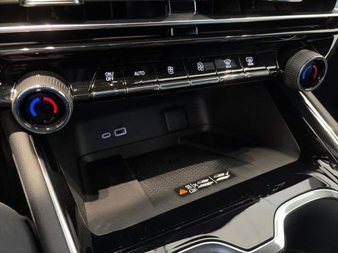 New 2026 Chevrolet Traverse LT w/ Driver Confidence Package image 21