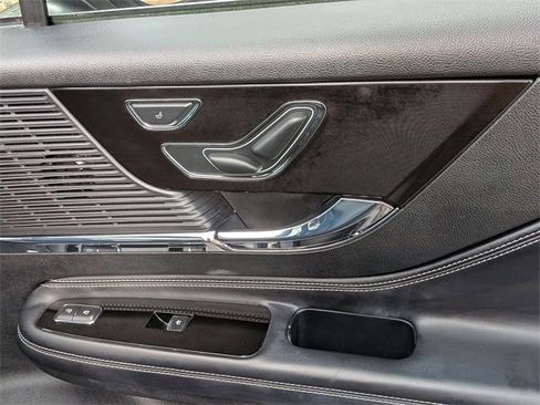 Used 2022 Lincoln Corsair FWD w/ Premium Package image 37