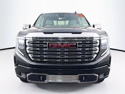 Used 2023 GMC Sierra 1500 Denali w/ Denali Reserve Package AWD/4WD image 6
