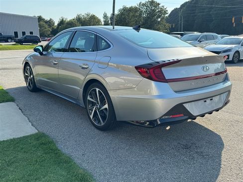 Used 2021 Hyundai Sonata SEL Plus w/ Tech Package FWD image 3