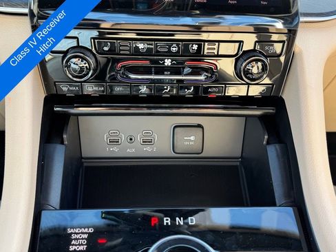 New 2025 Jeep Grand Cherokee Limited w/ Luxury Tech Group II image 25