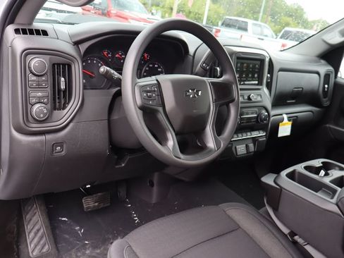 New 2026 Chevrolet Silverado 1500 Custom Trail Boss w/ LPO, Dark Essentials Package AWD/4WD image 5