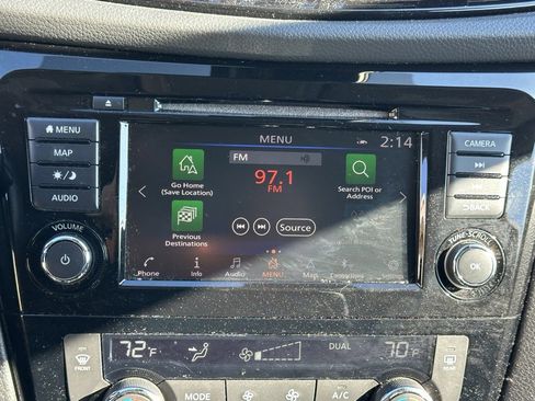 Used 2021 Nissan Rogue Sport SL w/ Premium Package image 27