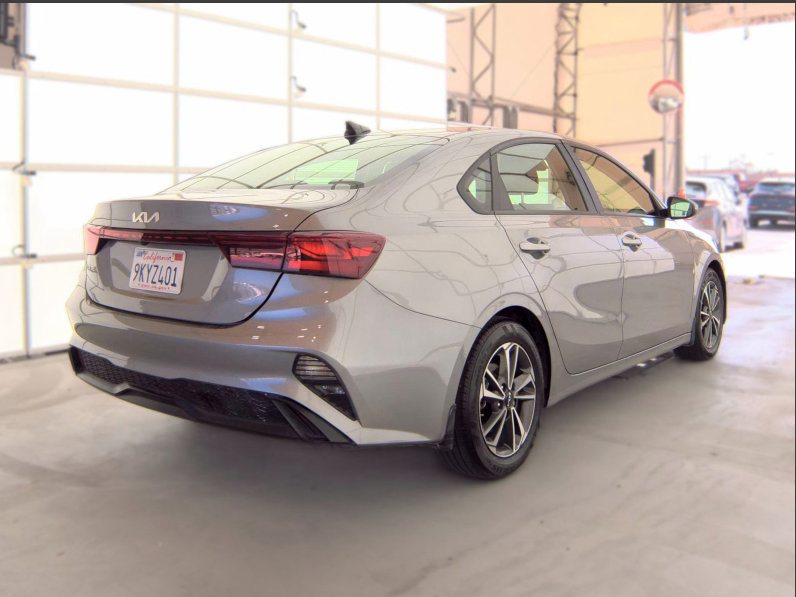 Used 2024 Kia Forte LXS FWD image 2