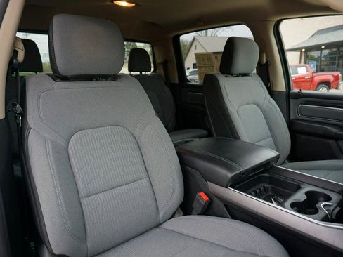 Used 2020 RAM 1500 Big Horn AWD/4WD image 36