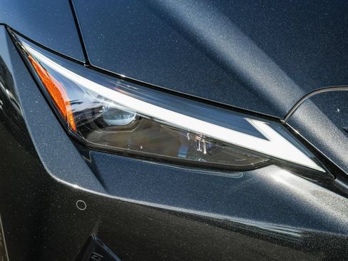 Used 2025 Lexus IS 350 F Sport RWD image 8