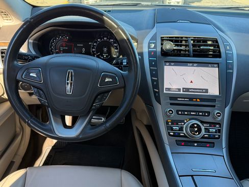 Used 2019 Lincoln MKZ Reserve w/ Reserve Plus Package image 10