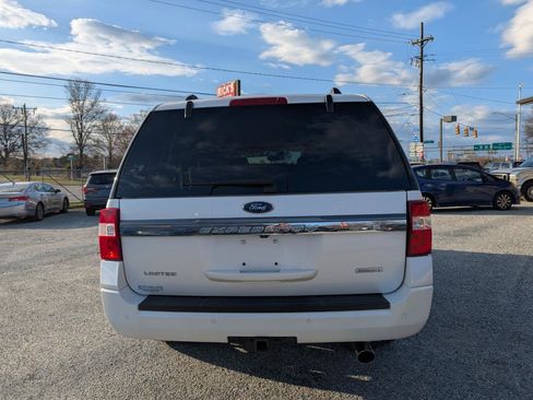 Used 2017 Ford Expedition EL Limited w/ Equipment Group 301A image 8