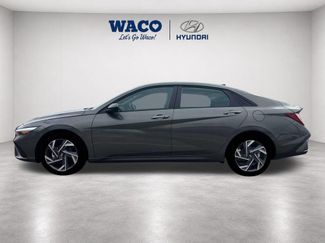 Used 2025 Hyundai Elantra Sport FWD video 3
