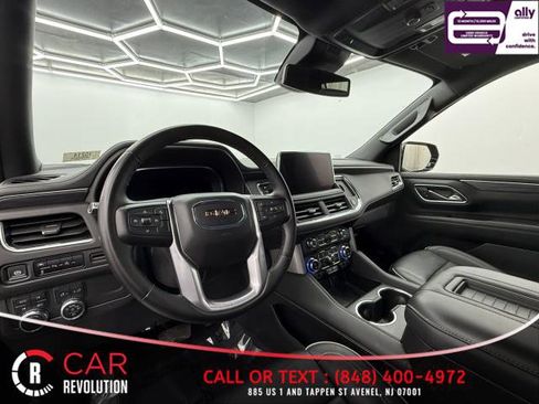 Used 2024 GMC Yukon XL SLT image 16