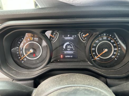 Used 2025 Jeep Gladiator Sport AWD/4WD image 21