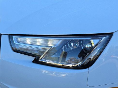 Used 2019 Audi A4 2.0T Premium image 35