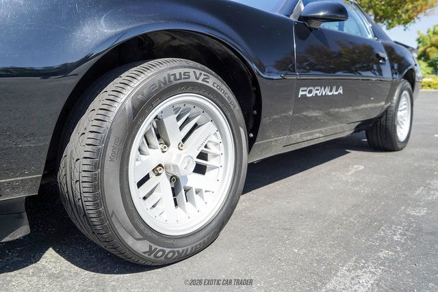 Used 1992 Pontiac Firebird Formula RWD image 98