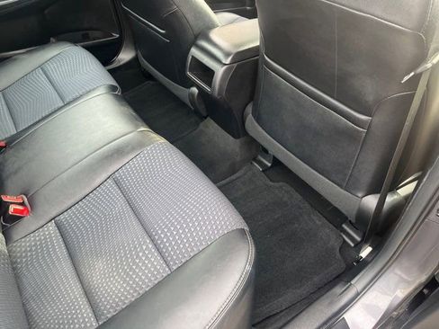 Used 2013 Toyota Camry SE image 24