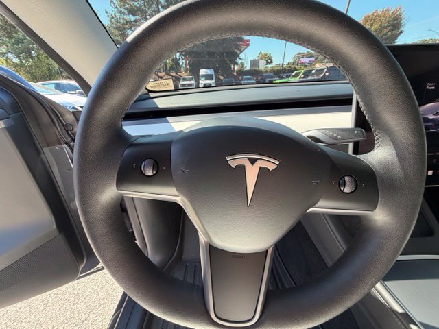 Used 2023 Tesla Model Y Long Range AWD/4WD image 11
