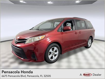 Used 2018 Toyota Sienna LE
