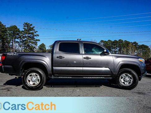 Used 2020 Toyota Tacoma SR w/ SR Convenience Package image 2