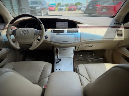 Used 2009 Toyota Avalon XL FWD image 9