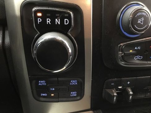 Used 2015 RAM 1500 Big Horn AWD/4WD image 35