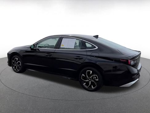 Used 2025 Hyundai Sonata SEL FWD image 10