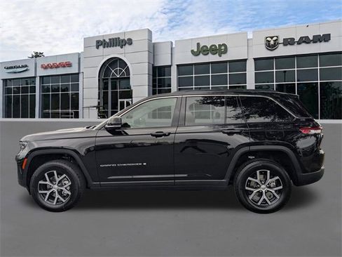 New 2025 Jeep Grand Cherokee Limited image 7