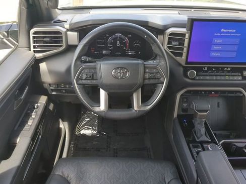 Used 2025 Toyota Tundra Limited AWD/4WD image 16