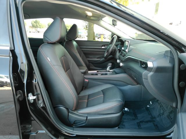 Used 2022 Nissan Altima 2.5 SR FWD image 18