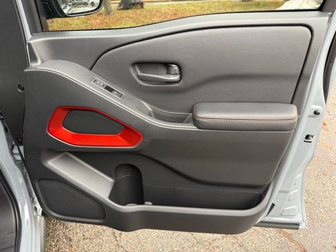 New 2026 Nissan Frontier PRO-4X w/ Pro-4x Convenience Package image 15