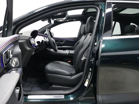 Used 2023 Mercedes-Benz EQS 580 4MATIC SUV image 14