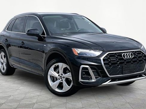 Used 2023 Audi Q5 2.0T Premium Plus w/ Premium Plus Package AWD/4WD image 11