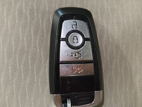 Used 2020 Ford Fusion SE w/ Equipment Group 151A image 32