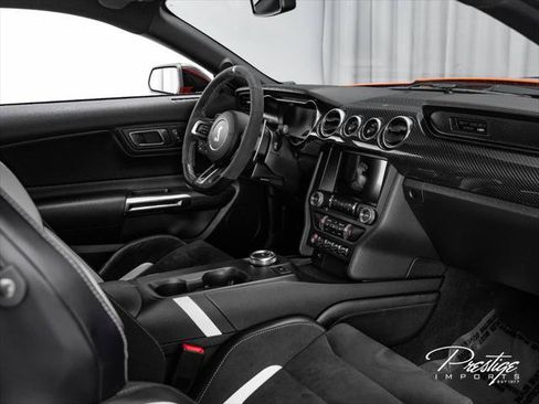 Used 2020 Ford Mustang Shelby GT500 w/ Carbon Fiber Track Pack RWD image 38